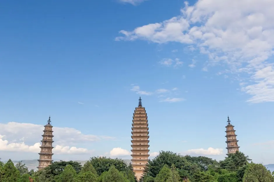 Liurong Nine-Story Pagoda